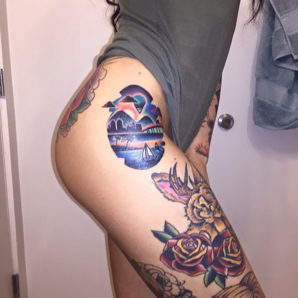Tatouage,fleur,rose,sur,cuisse,femme,sexy