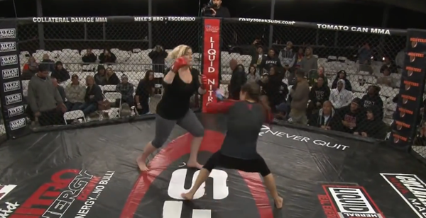 MMA !!! Cette mère de famille se prend une raclée dans l'Octogone